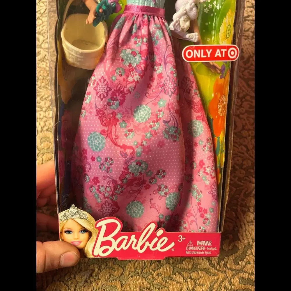 2011 Mattel Barbie Fairytale Magic Doll with‎ Basket & Bunny
